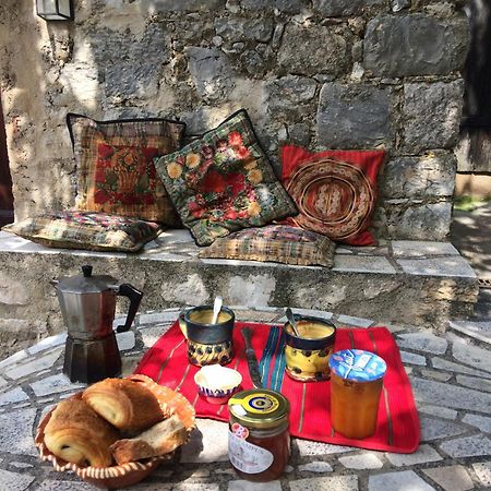 La Sangliere Bed & Breakfast Ampus Exterior foto